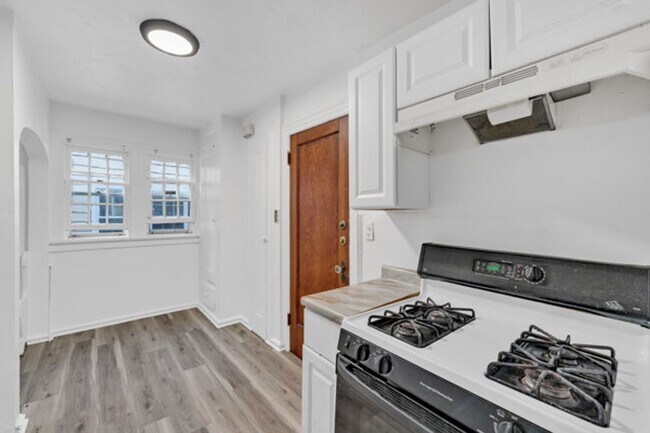 Building Photo - 3474 Daleford Rd