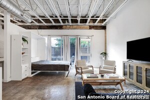 Building Photo - 1115 S Alamo St