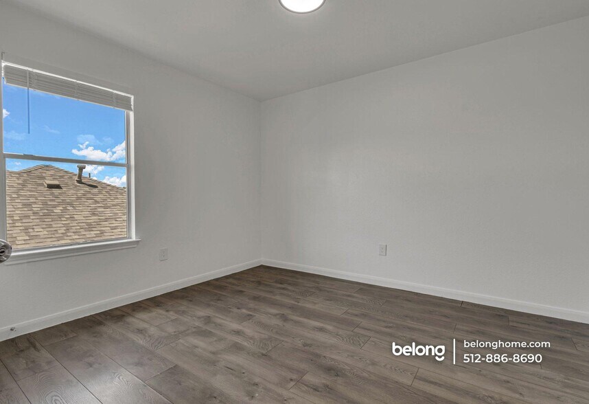 Building Photo - 5008 Irvine Ln