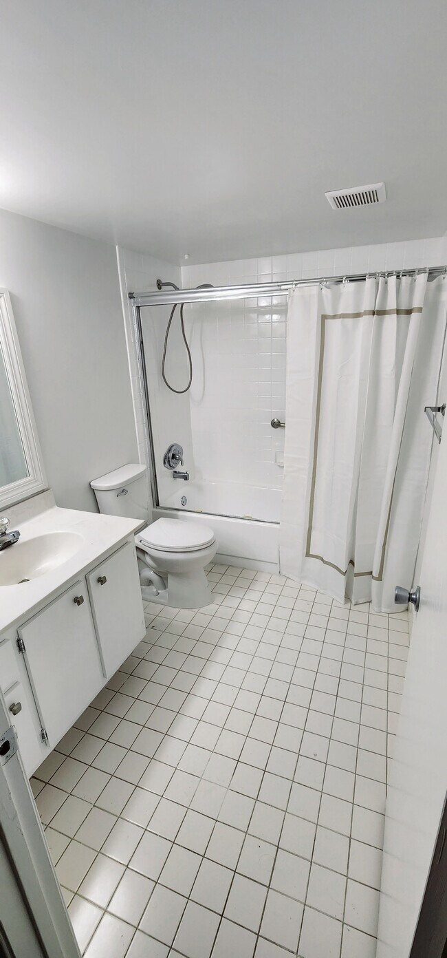 Building Photo - 801 SW 133rd Ter