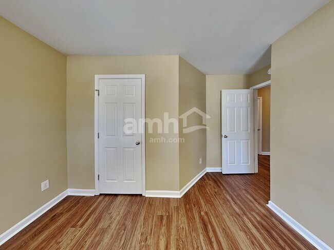 Building Photo - 636 Long Melford Dr