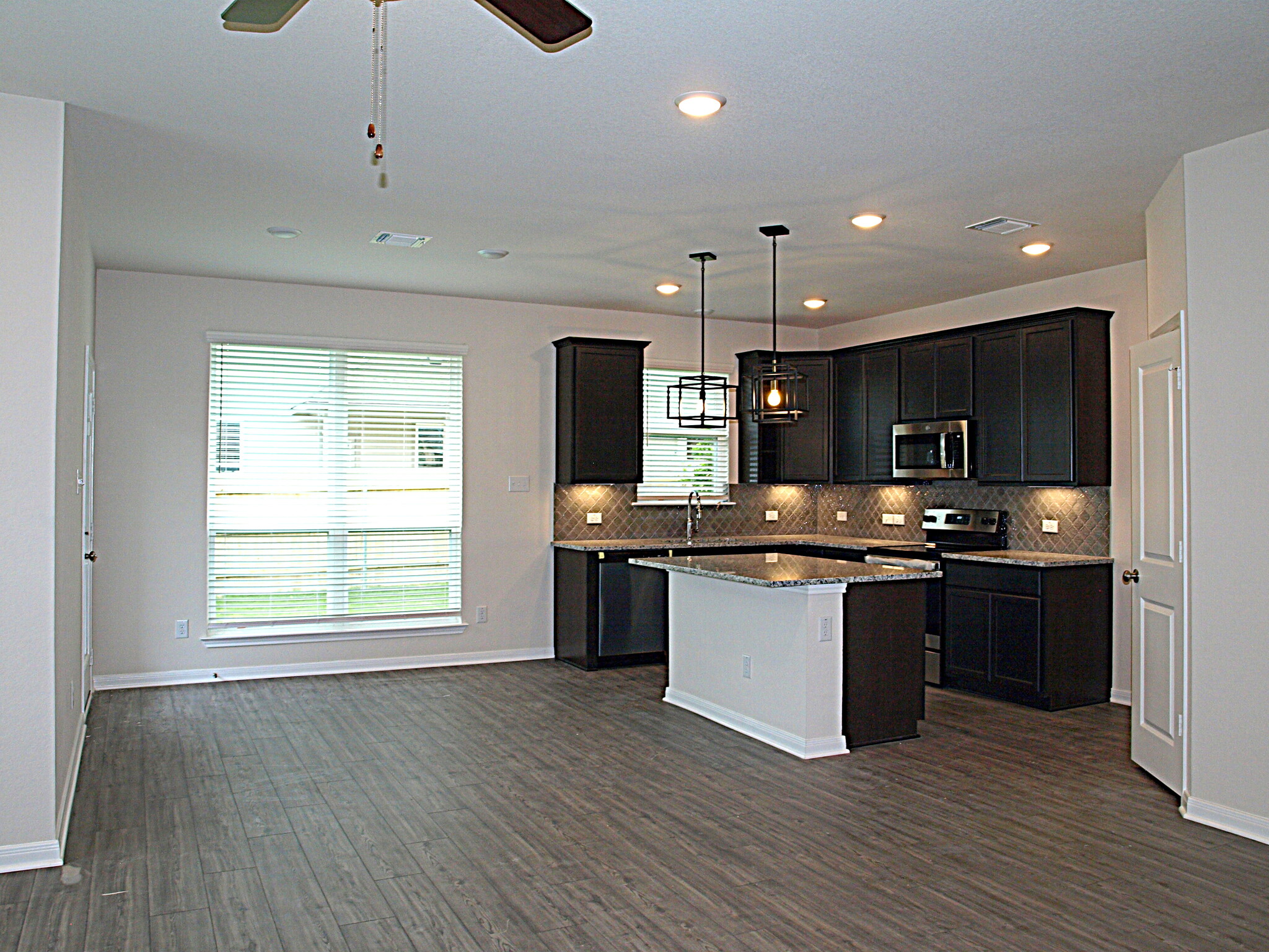 Building Photo - 4140 Aransas Dr