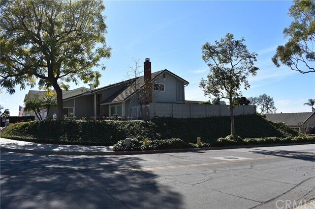 Building Photo - 8205 Seranata Dr