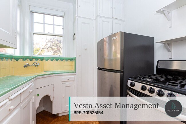 Building Photo - 1460-1462-1462 Jefferson St