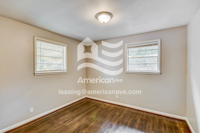 Building Photo - 2515 Ridgewood Rd