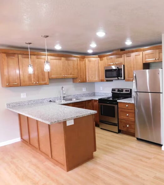 Primary Photo - Forest Ridge Apartments
