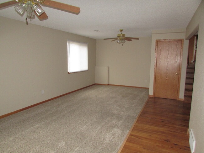 Building Photo - 4 BEDROOM | 3 BATH | FENCED YARD | DOUBLE ...