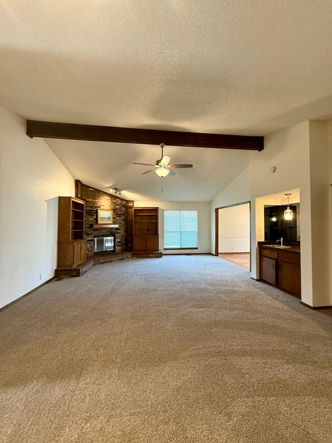 Building Photo - 3 bed, 2 bath Home in Ripple Creek in Edmond