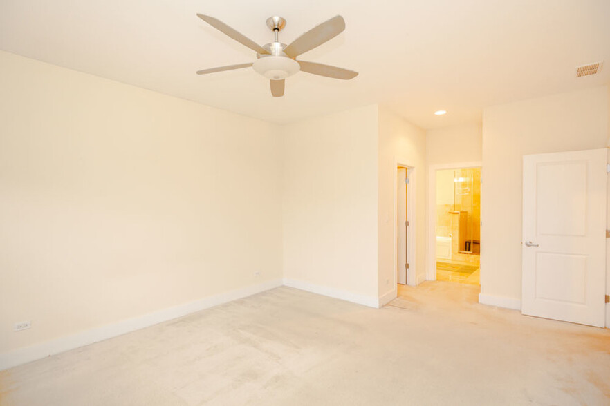 Building Photo - 2510 N Willetts Ct