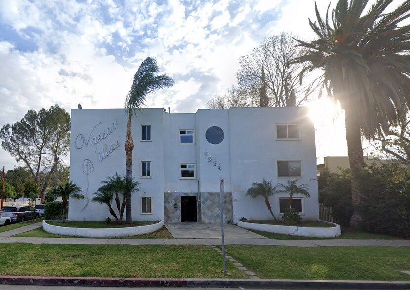 Primary Photo - 7254 Vassar Ave
