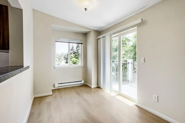 Building Photo - 2 Bed 2 Bath Condo @ Desirable Community w/ Pool, Hot Tub & Exercise Room!
