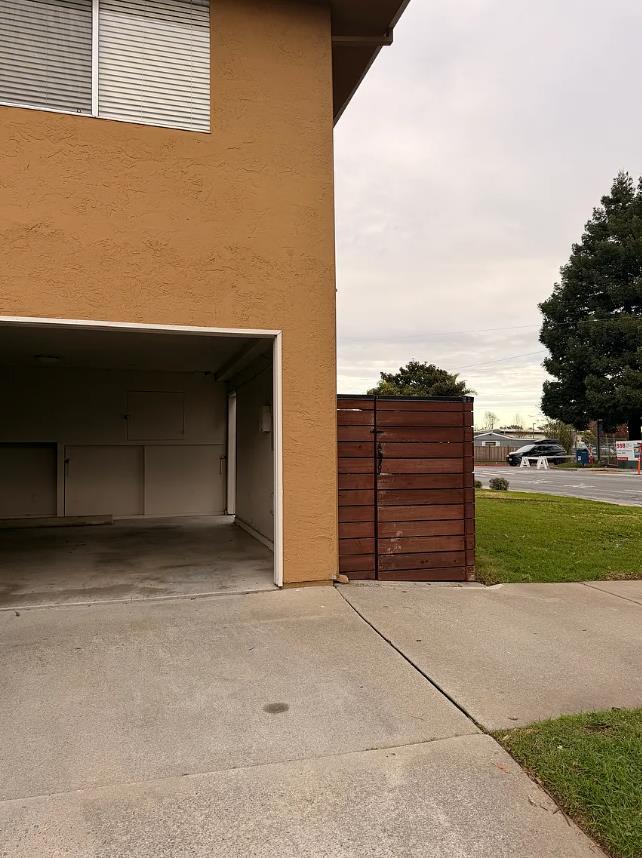 Building Photo - 1355 45th Ave