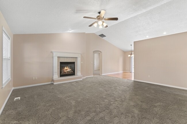 Building Photo - 1770 W Bellagio Dr