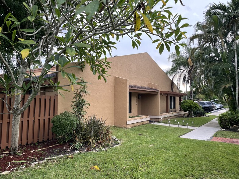 Primary Photo - 980 NW 79th Ter