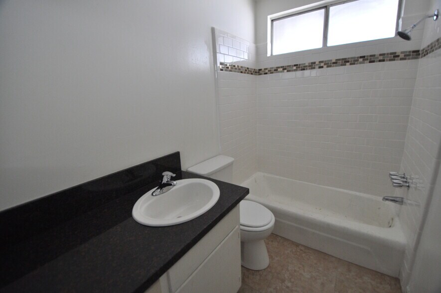 Building Photo - 4201 Arch Dr