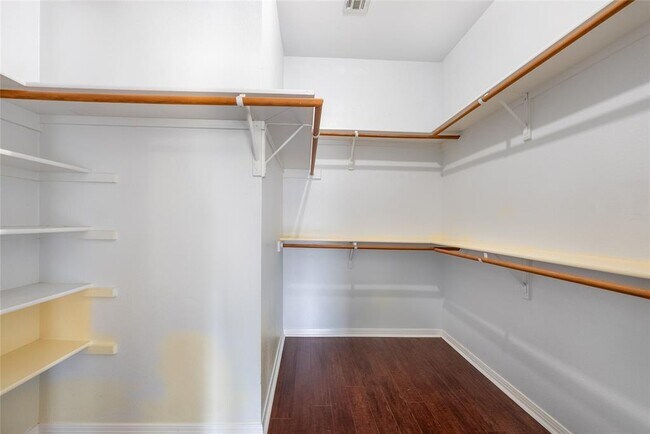 Building Photo - 1853 Dapplegrey Ln