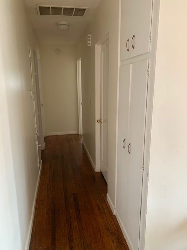 Building Photo - $2,350 - Corner Lot 3-Bedrooms, 2-Baths Home, Ready For Lease!
