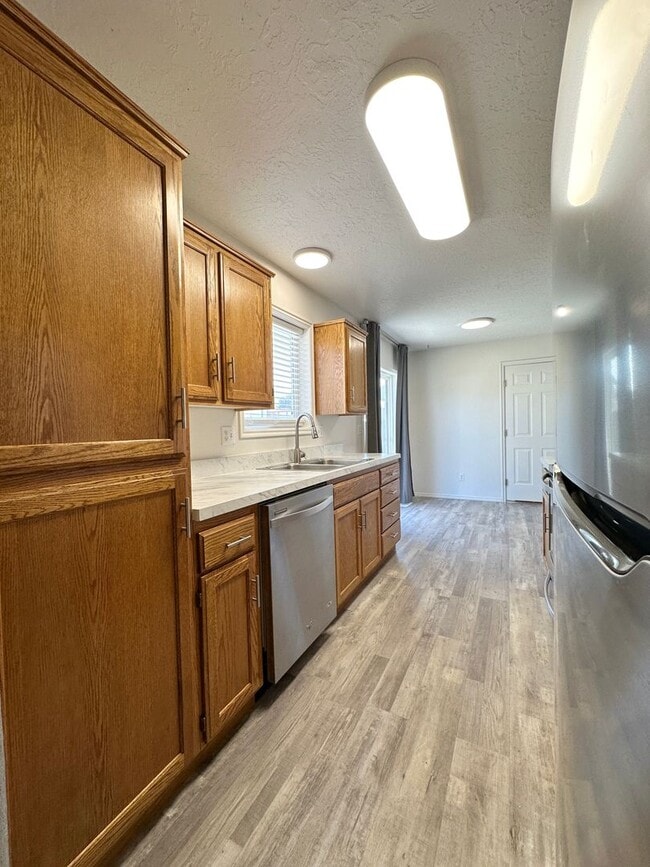 Building Photo - Cute Home For Rent In Rexburg