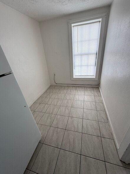 Dining area off of kitchen - 1131 5th St SW