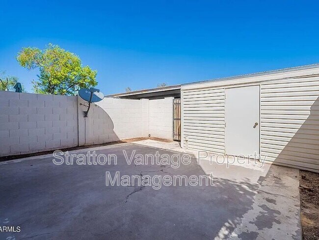 Building Photo - 6526 S McAllister Ave