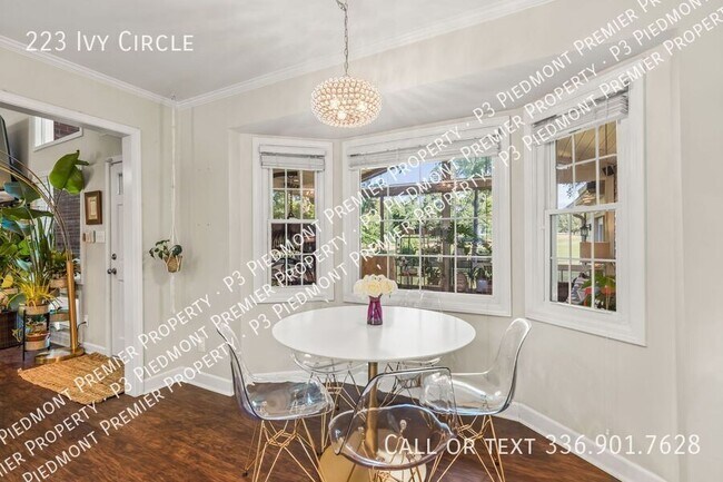 Building Photo - 223 Ivy Cir