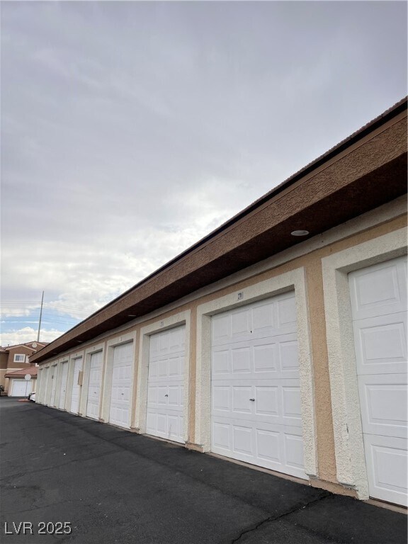 Building Photo - 833 Aspen Peak Loop