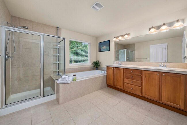 Building Photo - 2030 Nelson St