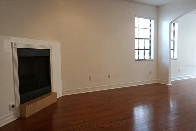 Building Photo - 316 34th Ave N