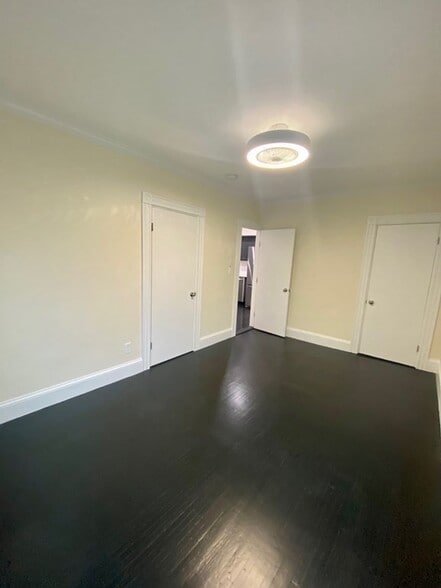 Building Photo - 840 South St