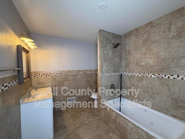 Building Photo - 2932 Bagpipe Rd