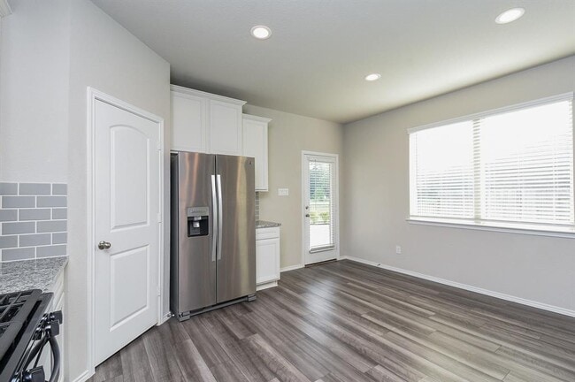 Building Photo - 9205 Inland Leather Ln