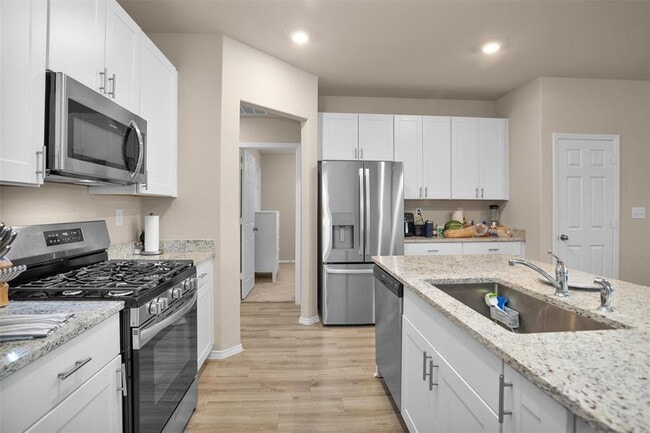 Building Photo - 14211 Sedona Rdg Dr