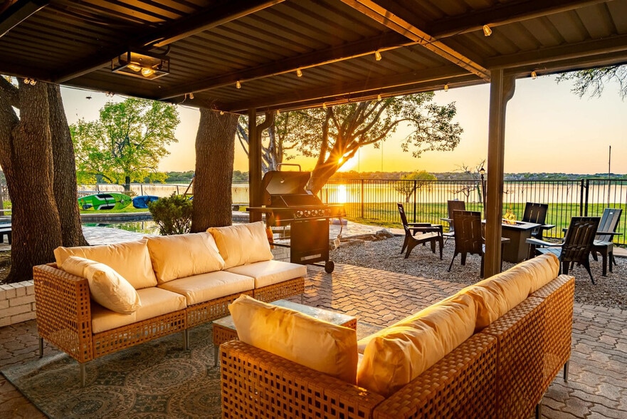 Building Photo - 6509 Lakeshore Ct