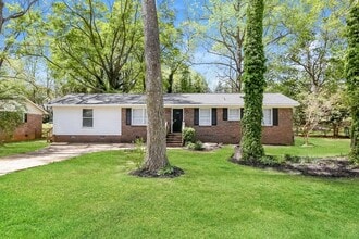 Building Photo - 123 Bondale Dr