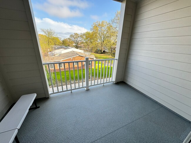 Building Photo - 1512 W Moore St