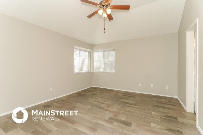 Building Photo - 6111 Inks Lake Dr