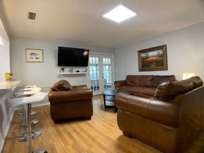 Building Photo - Charming 4-bedroom, 2-bath home in Colonial Park