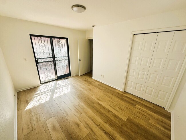 Building Photo - Completely Remodeled 4 Bed Home With Finis...