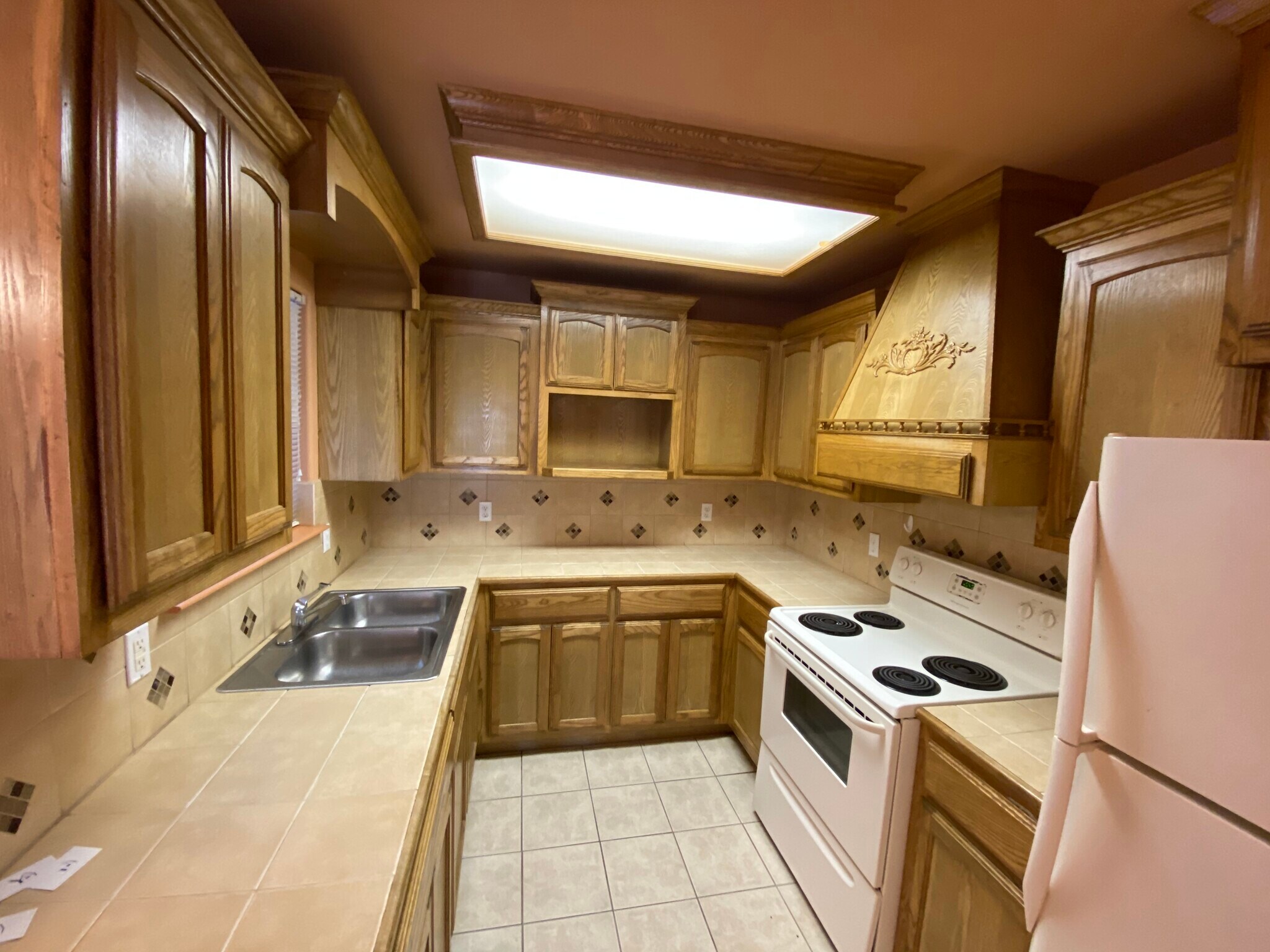 Building Photo - 1306 W Fig Ave