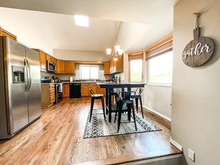 Building Photo - 15235 Diamondhead Ct
