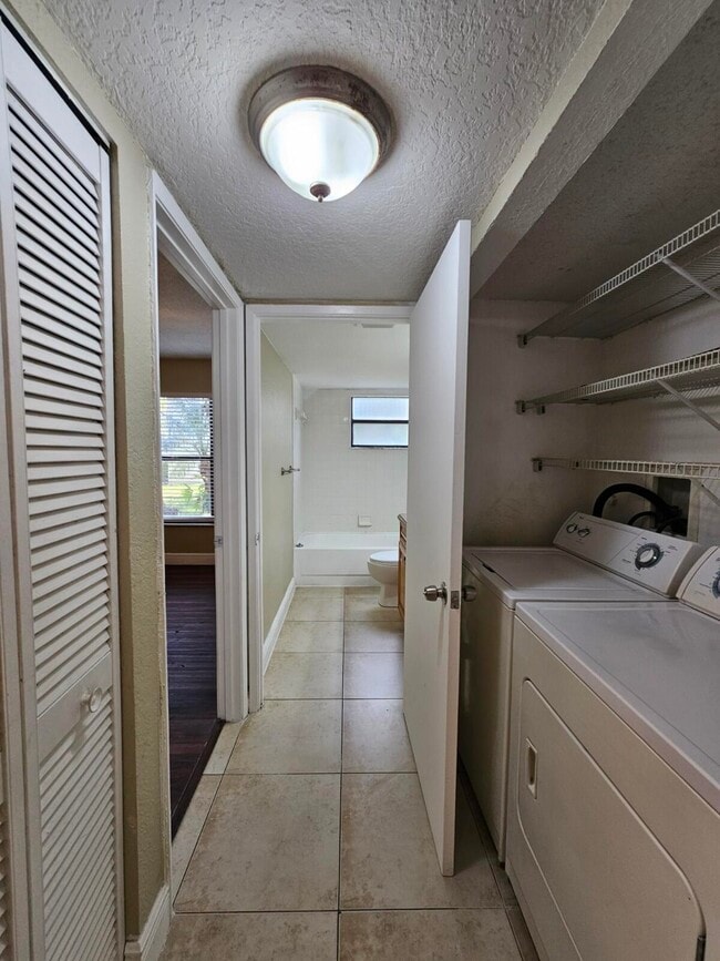 Building Photo - 1581 Balfour Point Dr