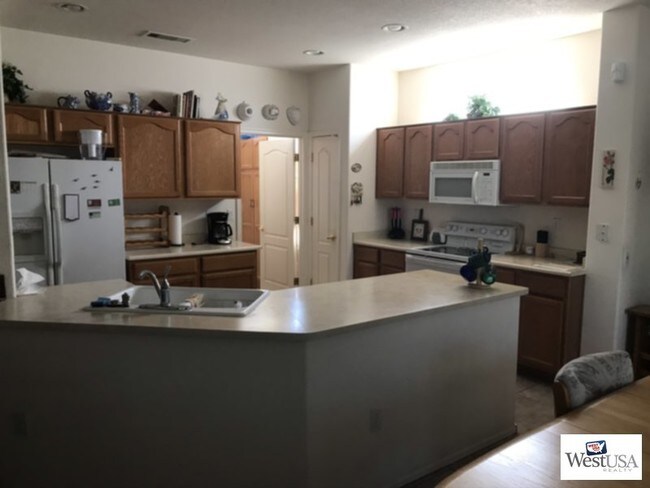 Building Photo - SUN CITY GRAND VACATION RENTAL HOME