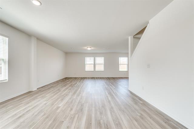 Building Photo - 16048 Isles Dr