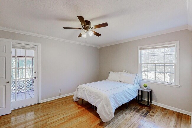 Building Photo - Morrow Home, a 3 mins drive to transit stop Mt Zion Blvd & E Meyer Dr