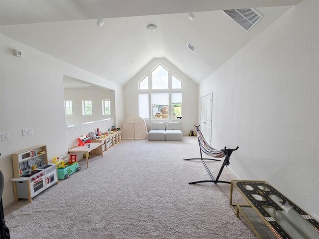 Building Photo - 17005 Sanglier Dr