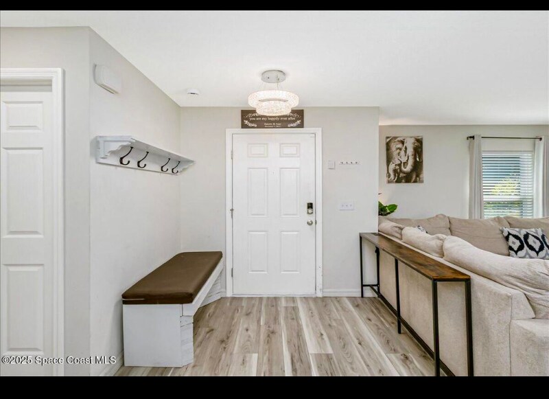 Building Photo - 1281 Barber St