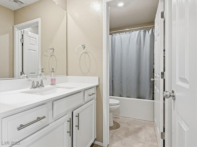 Building Photo - 6270 Cappadocia St