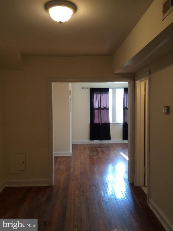 Building Photo - 1830 Independence Ave SE