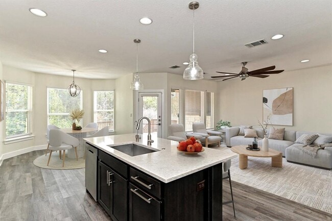 Building Photo - 2903 Davis Cove