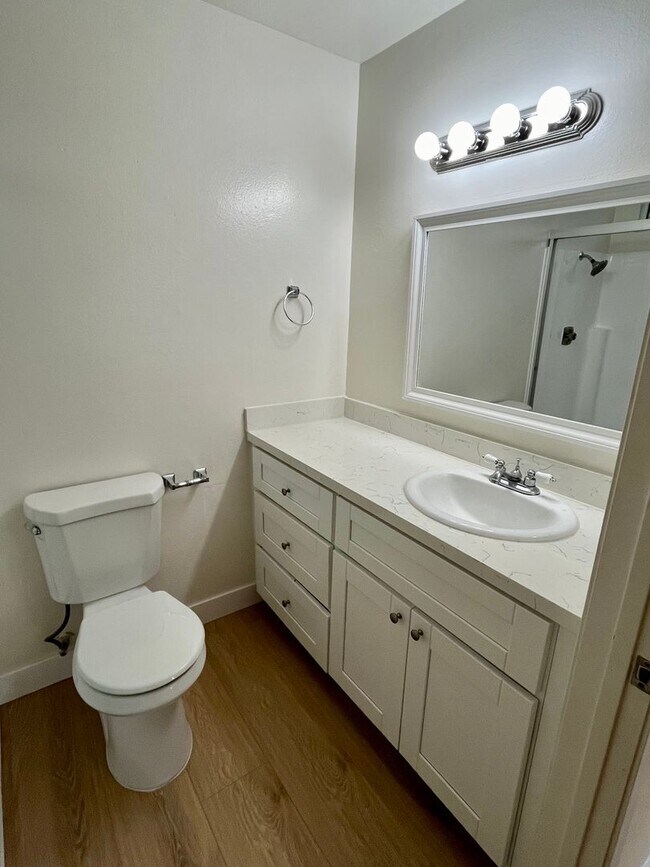 Building Photo - 6060 Mt Aguilar Dr